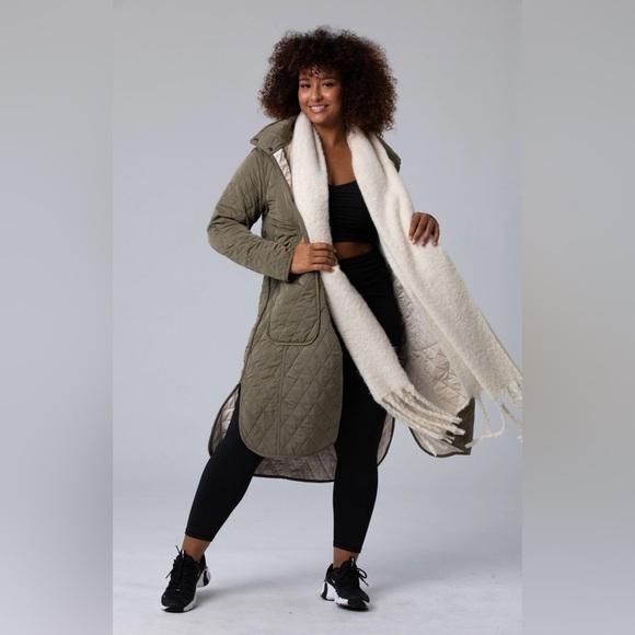 Savvi Cream Fringe Scarf - Picture 3 of 14